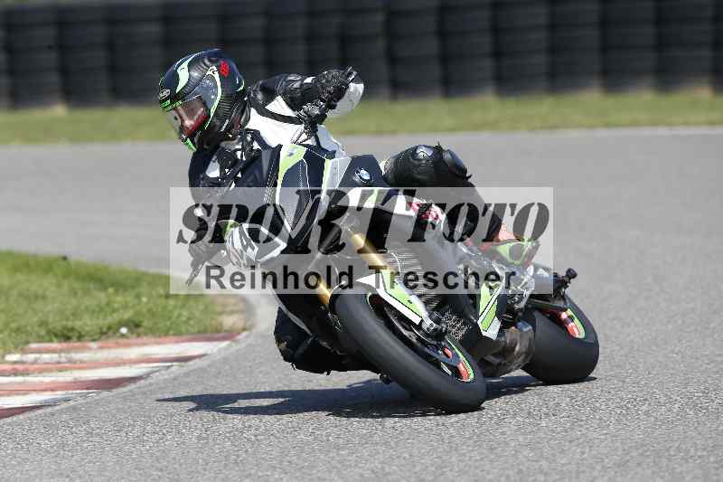 /44 09.08.2025 Plüss Moto Sport ADR/Freies Fahren/524